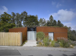 Daniela Polubědovová, Rodinný dům Srdce