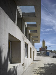 Administrativní budova ve Strančicích, Architektura s.r.o.