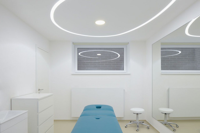 ov-a, Fyzioterapeutická klinika Hometherapy - foto