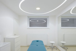 ov-a, Fyzioterapeutická klinika Hometherapy - foto