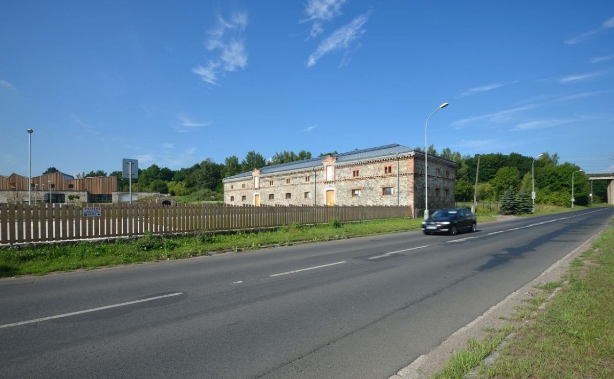 3+1 architekti, Revitalizace hospodářského dvora JACER, konírna – foto