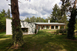 Rodinný dům v Mníšku pod Brdy od Víta Podráského