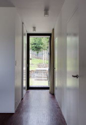 ov-a, Rodinný dům Králův Dvůr – foto