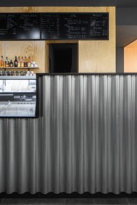 Interiér Cafe Smoo v Příbrami, Michael Karnet
