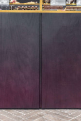 Prodejna pralinek v Příbrami, Michael Karnet