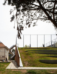 Studio Arch.Design realizovalo novou sportovní halu základní školy v pražských Letňanech