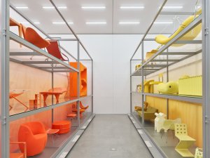 Letošní expozice je vystavena podle barevného spektra