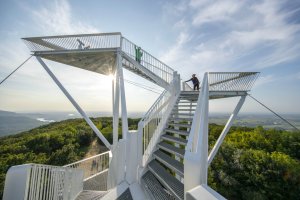 Vyhlídková věž na Devínské Kobyle, Architekti Šebo Lichý