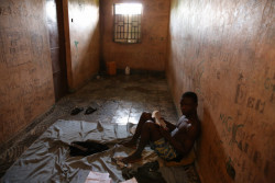 Věznice pro mladistvé v Sieře Leone, vítězná série Pavla Nasadila v kategorii Problémy dnešní doby soutěže Czech Press Photo