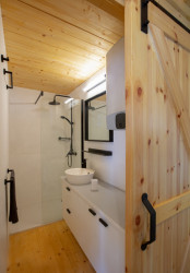 Útulna ve stodole ve Velkém Újezdu od Atelieru Pelcl