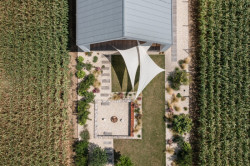 Architekti Ivankovi si v malé obci na Slovensku navrhli vlastní rodinný dům