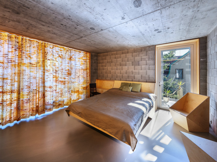 Dům v ocelovém korzetu, Jan Šépka /Šépka architekti/