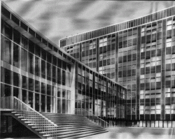 Historický snímek Ústavu makromolekulární chemie - boletické panely po čase začaly praskat, přišlo se na to, že sklárna udělala chybu ve výrobě