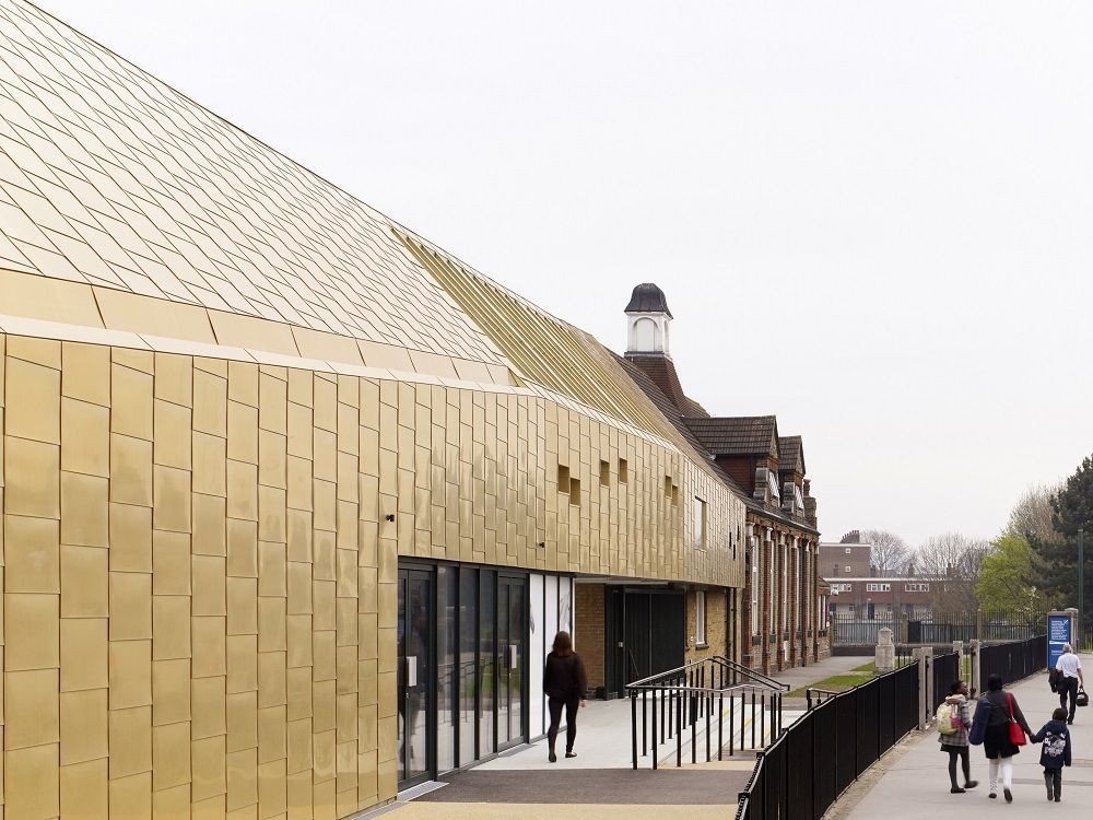 Hayhurst and Co., Akademie Pegasus – foto