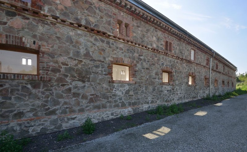 3+1 architekti, Revitalizace hospodářského dvora JACER, konírna – foto