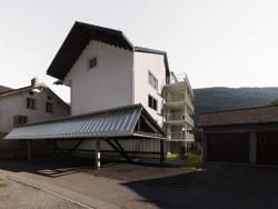 Bytový dům, Raphael Zuber