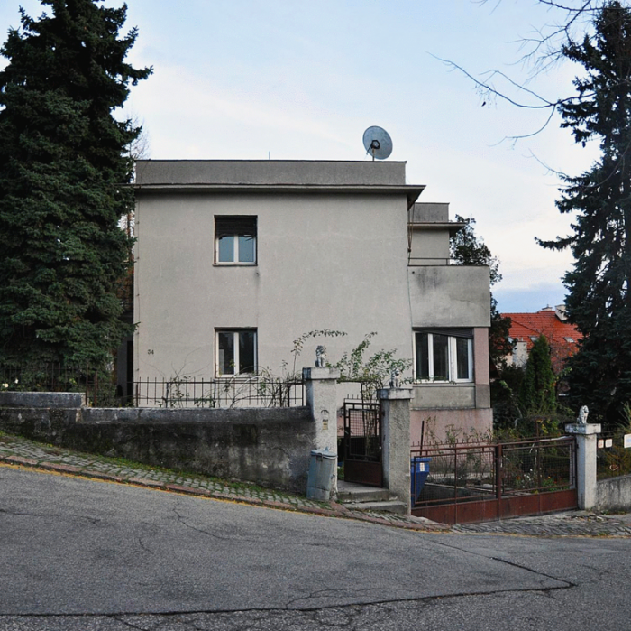 Stav vily před rekonstrukcí