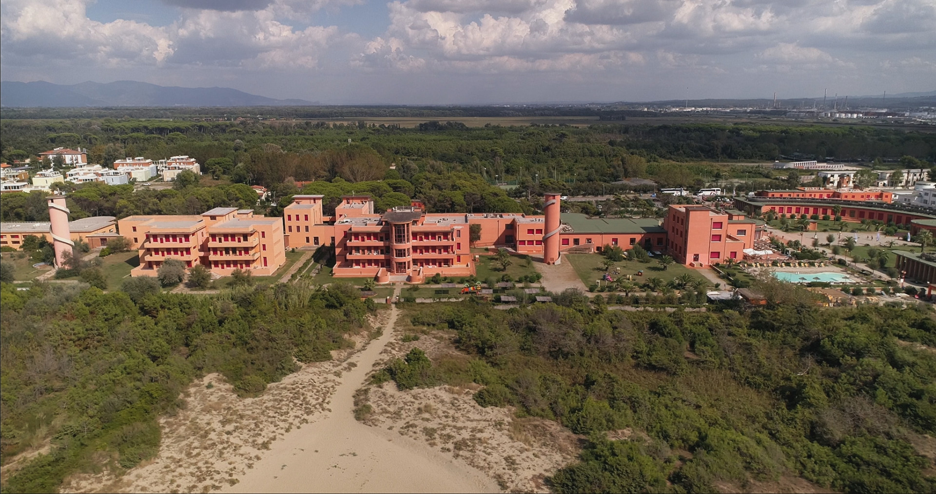 Inside Prora, Nico Weber, Německo, 2020. Zdroj: KRUH