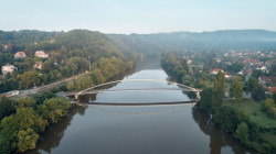 Architektonická soutěž na lávku přes Berounku v Hlásné Třebáni, 2. místo, Ehl & Koumar architekti s.r.o.