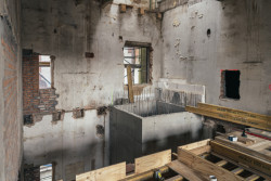 Fotografie z průběhu stavby