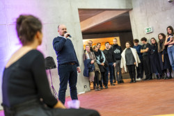 Na fakultě architektury ČVUT v Praze probíhá výstava ateliérových prací. Navštívit ji je možné do 7. února 2025.