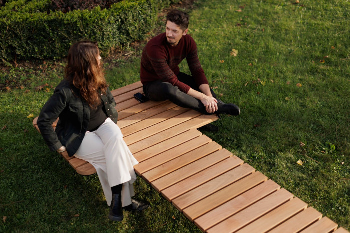 Lavička O v Luhačovicích (Kolekce O od Egoé)