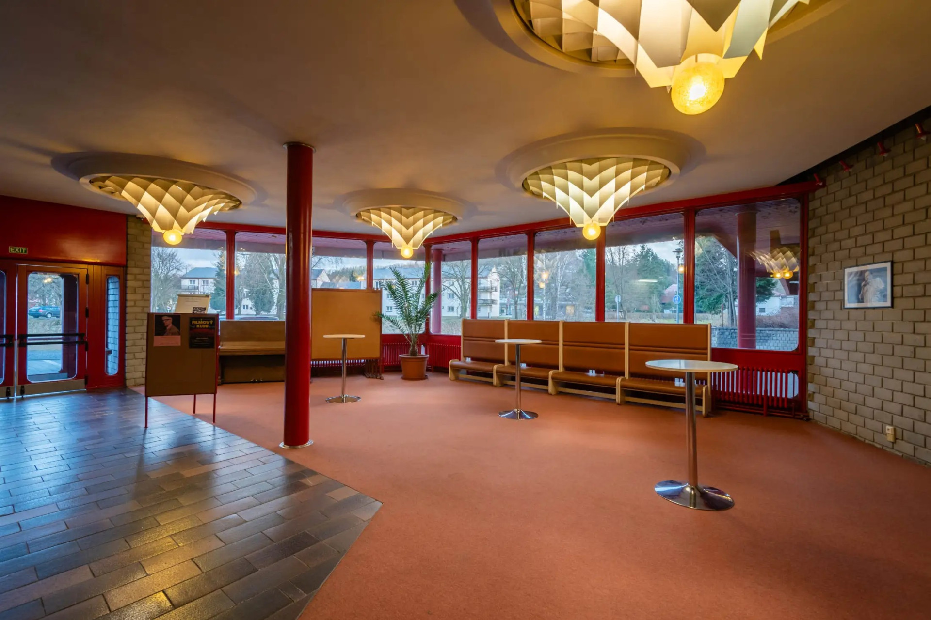 Na Den architektury bude možné navštívit i kulturní dům v Semilech s dochovanými interiéry ze 70. let od Lidmily Švarcové.