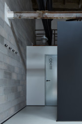 Konverze průmyslového objektu na kreativní prostor Barevna