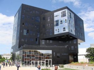 NO.MAD Arquitectos, budova Právnické fakulty Wirstchaftsuniversität, Vídeň – foto