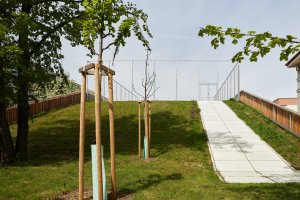 Studio Arch.Design realizovalo novou sportovní halu základní školy v pražských Letňanech