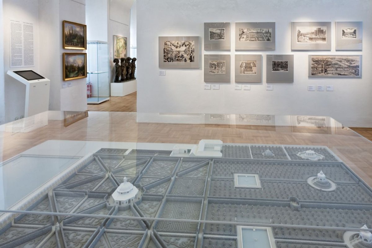 Architekti DRNH, NCZK, Arcibiskupský zámek v Kroměříži, Kabinet zahradní kultury, expozice v 2. NP – foto