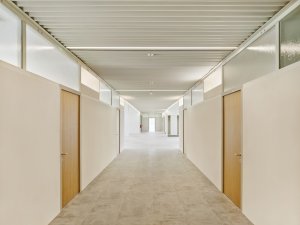 Budova Elektrických podniků v Praze-Holešovicích po rekonstrukci od studia TaK Architects