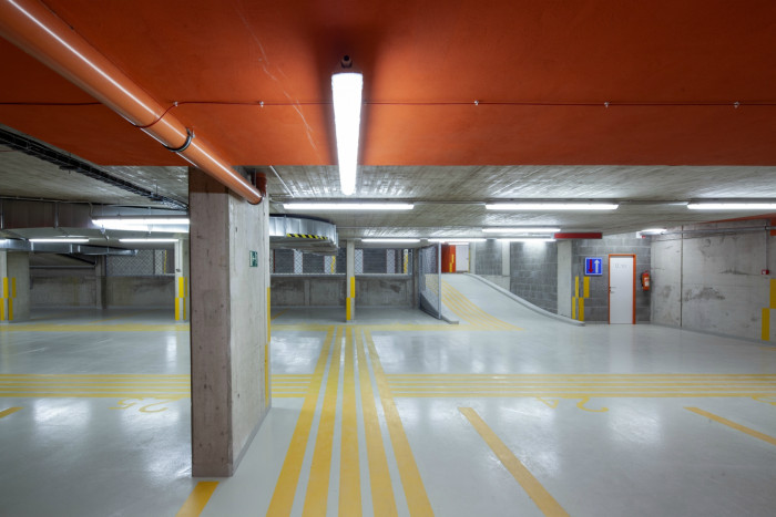 Bytový dům Sámova, Znamení čtyř - architekti