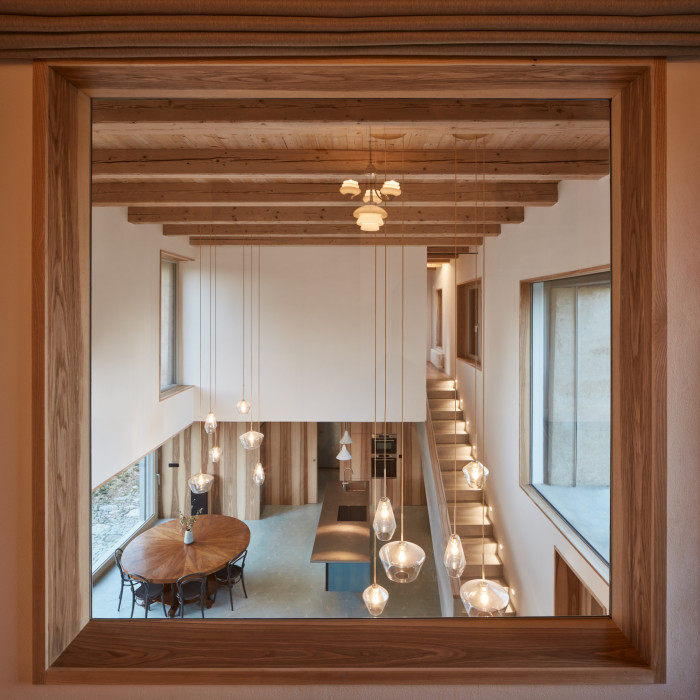 Dům v ruině, ORA/ Jan Hora, Barbora Hora, Jan Veisser