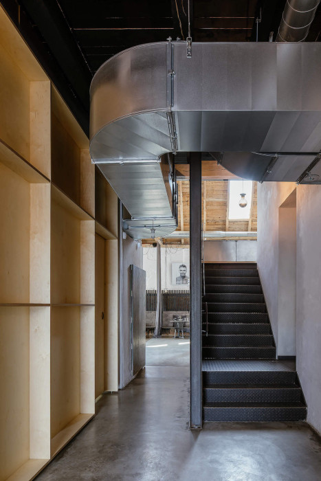 Přestavba Vindyšovy továrny na Ski a Bike Centrum Radotín, VLLNNA + Martin Duba studio/ Ing. arch. Petr Šindelář, Ing. arch. Martin Duba, Ing. arch. Hana Davidová