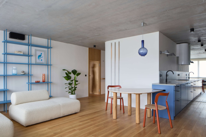 Panelákový byt Nad obzorem od Iva Hájková Studio (Panelákový byt Nad obzorem; Iva Hájková Studio)