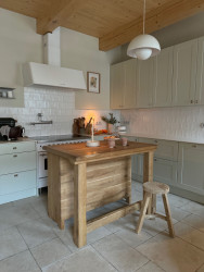 Zuzana Kaščáková zrekonstruovala starý rodinný dům v drobné obci Sány.