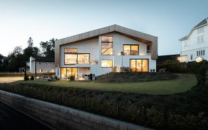 Trvanlivé vláknocementové fasády Swisspearl jsou dostupné v široké škále designů, hodí se tak pro jakýkoliv projekt