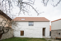 Rodinný dům v Trhových Svinech (Na Kozině) od Ateliéru 111 architekti