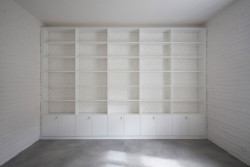 Obecní knihovna ve Statenicích, majo architekti / Jan Jaroš, Martin Poláček.