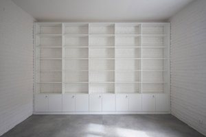 Obecní knihovna ve Statenicích, majo architekti / Jan Jaroš, Martin Poláček.