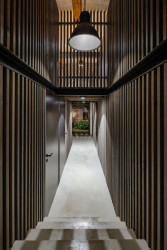 Pohled do části s wellness. (Konverze Pípalova malířství v Humpolci; MA Studio)