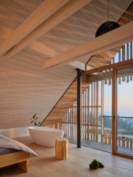 Pohled do ložnice (Chata Kohútka od SENAA architekti)