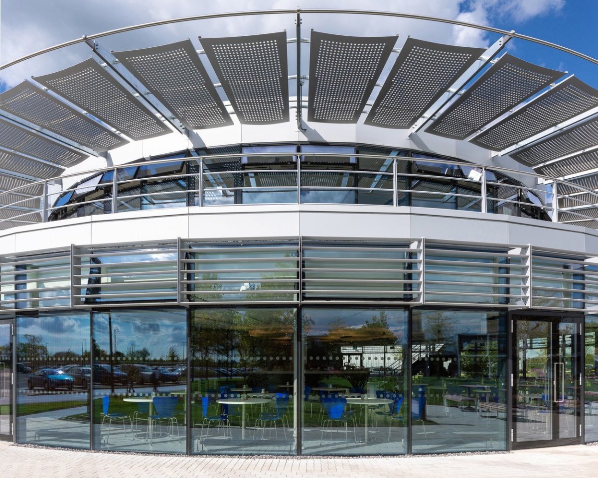 Studentské bydlení Dyson Institute of Engineering and Technology v anglickém Malmesbury, WilkinsonEyre Architects
