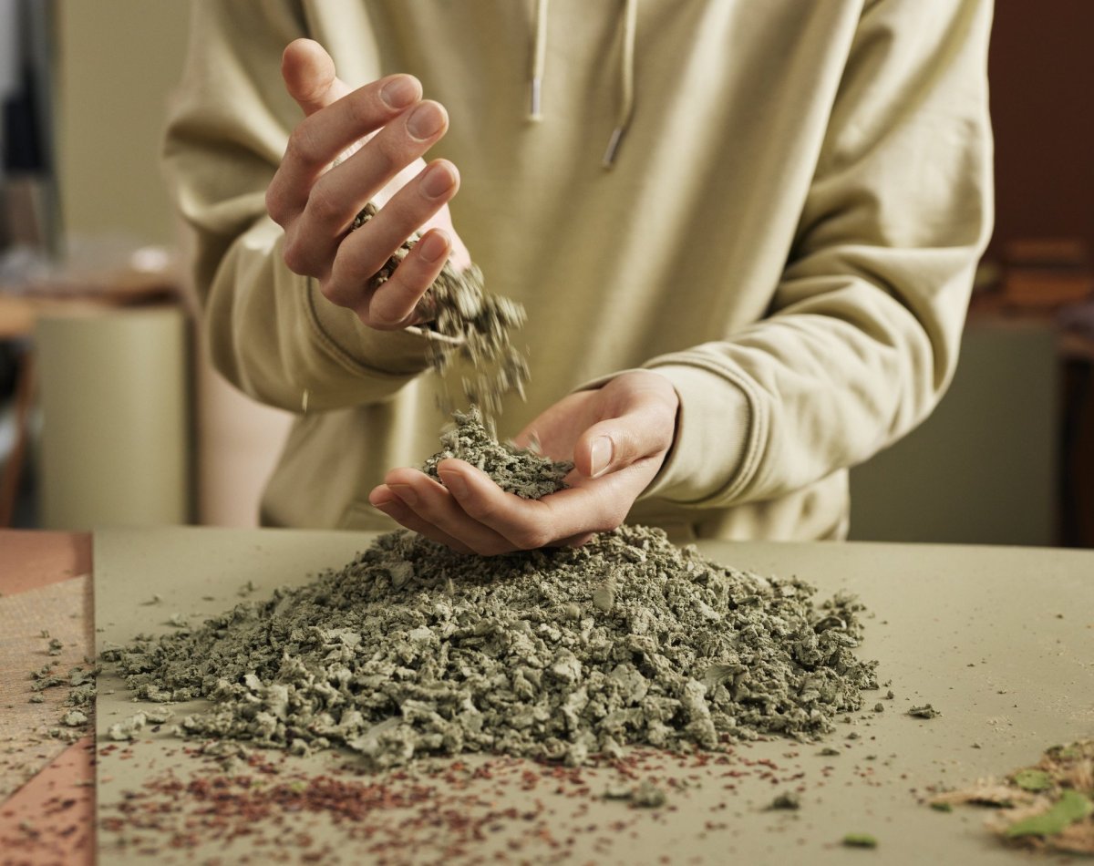 Přírodní granulát pro výrobu podlahy Marmoleum Cocoa