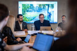 Mezi mostem Barikádníků a Libní povede pobřežní stezka pro pěší i cyklisty. Stavební akce je počáteční etapou dlouhodobého projektu Povltavské promenády.