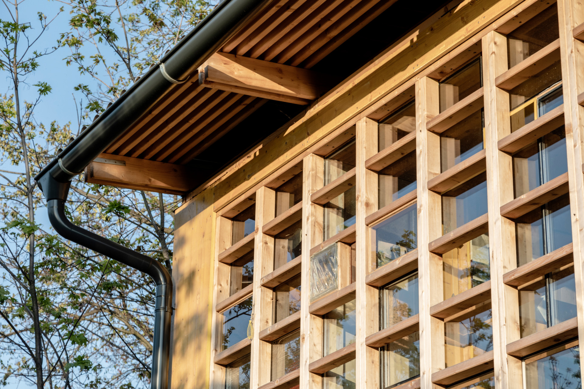 Rekonstrukce chaty YELLOW HUT, ARCHWERK / Hana Procházková, Martin Kloda, Petr Tůma