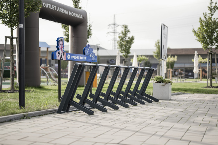  (Cyklostojan IKS od Urbania)