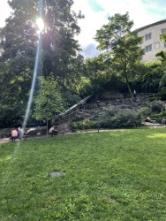 Park pod Vlašským dvorem nedávno revitalizoval kutnohorský architekt Ondřej Kubík