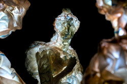 Martin Skalický, Alegorie, 2021, textil, PU pryskyřice, led pásek